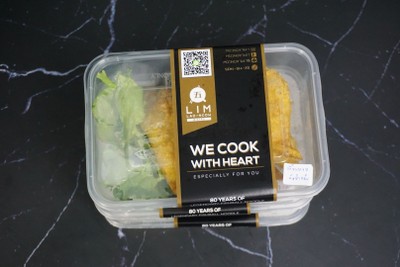 อาหาร หรือ เครื่องดื่ม