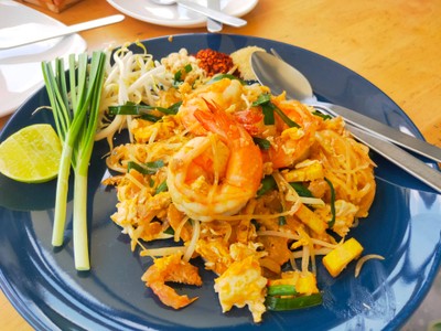 ผัดไทเส้นจันท์ มันกุ้ง กุ้งสด