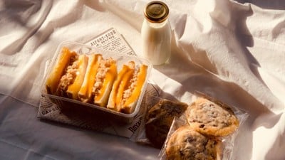 แซนวิชโบราณ (ลาดปลาเค้า 42)