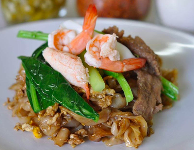 คุณจี๊ดยอดผัก ตลาดใหญ่