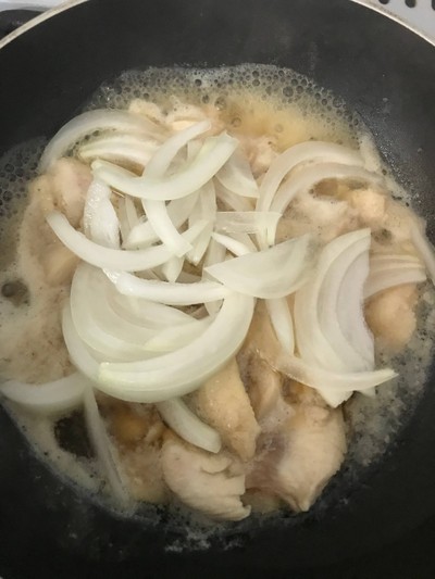 วิธีทำ Oyakodon ข้าวหน้าไก่แม่ลูก วิธีทำ Oyakodon ข้าวหน้าไก่แม่ลูก