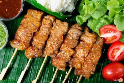 เนื้อย่างโคขุนโพนยางคำ  ไม้ละ15บาท