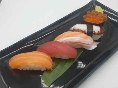 อาหาร หรือ เครื่องดื่ม