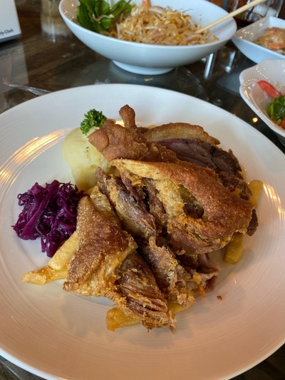 ขาหมูทอด