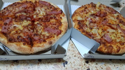 Ham Cheese & Hawaiian Pizza