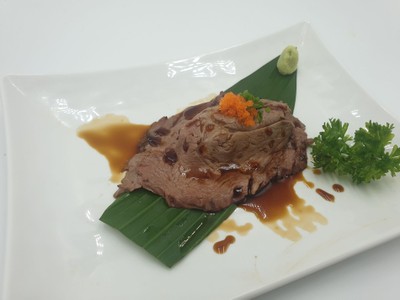 ซูชิเนื้อออสเตรเลีย2 คำ beef aussy sushi