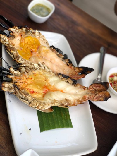 กุ้งแม่น้ำเผาเตาถ่าน