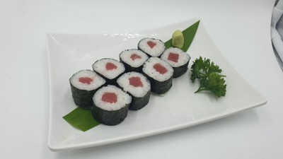 ทูน่ามากิ maguro maki