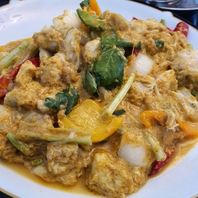 ปูผัดผงกะหรี่