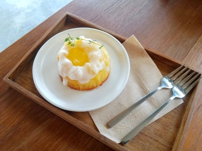 Orange yogurt cake