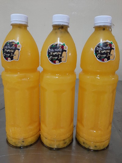 โปรน้ำเสาวรสใหญ่จัมโบ้3ขวดฟรี1ขวดเล็ก(ผสมเนื้อ)