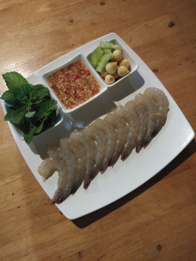 กุ้งแก้วเเช่น้ำปลา