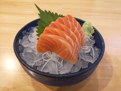 แซลมอน ซาชิมิ