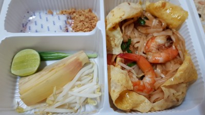 ผัดไทยกุ้งสด