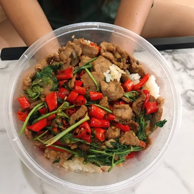 อาหาร หรือ เครื่องดื่ม