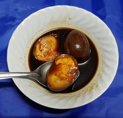 ไข่พะโล้ ใบละ