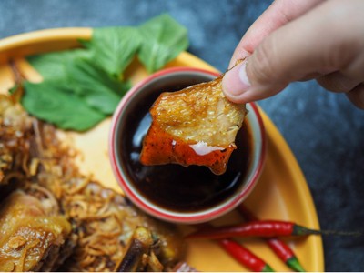 พาสาน ไก่ย่างเตาถ่าน