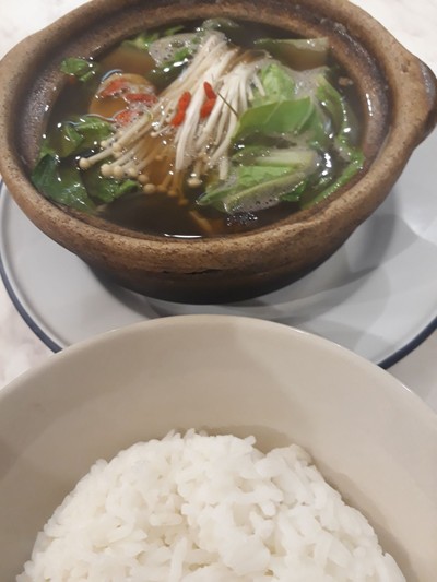 ชมยอยักษ์บนผืนน้ำทะเลน้อยพัทลุง