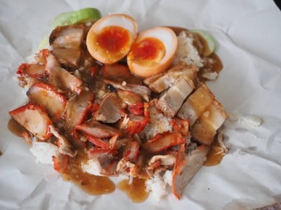 ข้าวหมูแดงสีมรกต ซ.สุกร1 ซอย สุกร1 (ต้นตำรับ)