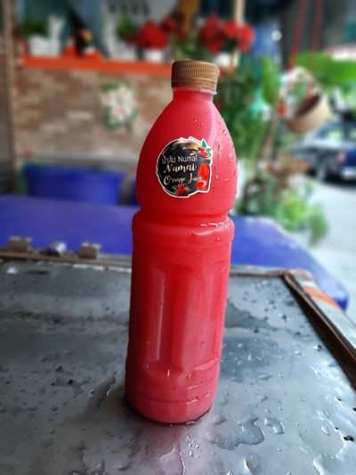 น้ำสตอเบอรี่ผสมเนื้อพิเศษขวดใหญ่(1000cc)