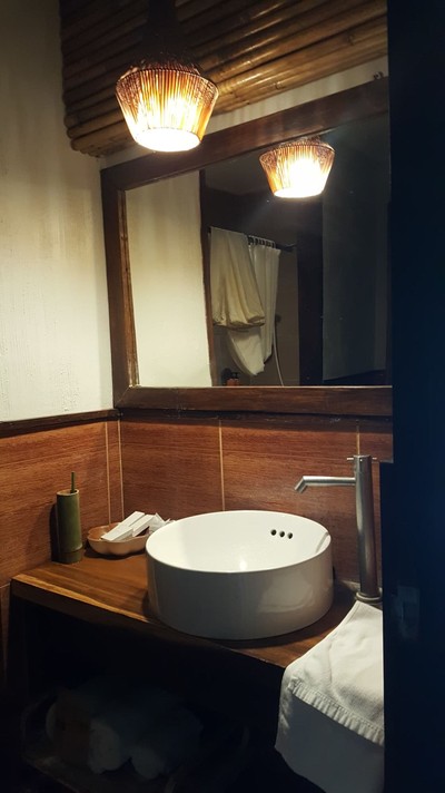 ชมยอยักษ์บนผืนน้ำทะเลน้อยพัทลุง