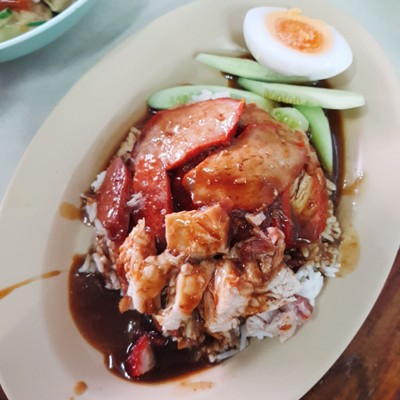 อาหาร หรือ เครื่องดื่ม