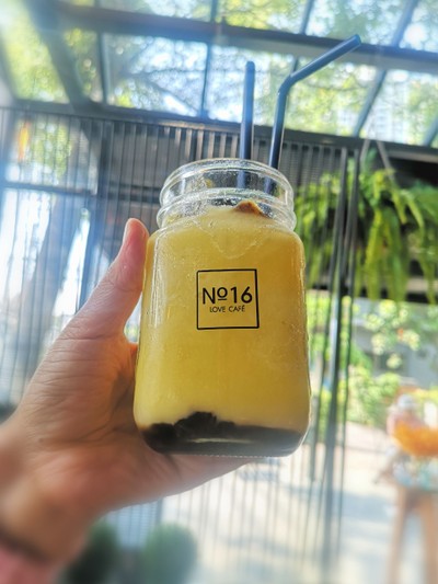 Mango Juice Frappe with Special Syrup มะม่วงน้่ำปลาหวานปั่น