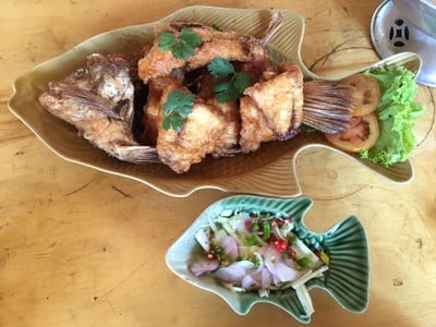 อาหาร หรือ เครื่องดื่ม