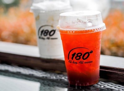 เมนูของร้าน 180 cafe 180 All Day All Season Hostel