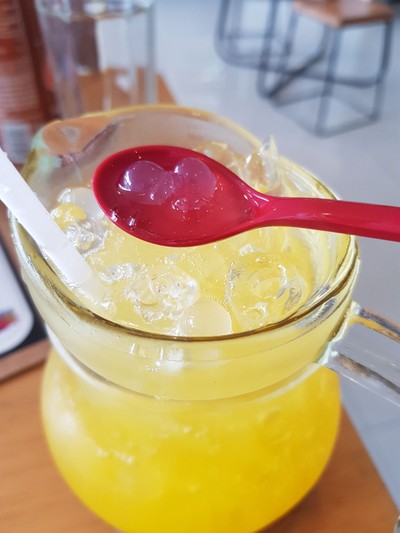 อาหาร หรือ เครื่องดื่ม