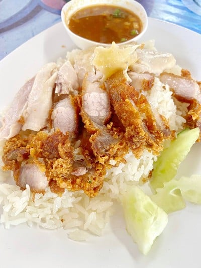 ข้าวมันไก่+หมูทอด