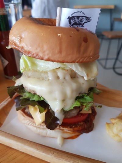 อาหาร หรือ เครื่องดื่ม