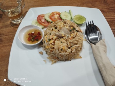 อาหาร หรือ เครื่องดื่ม