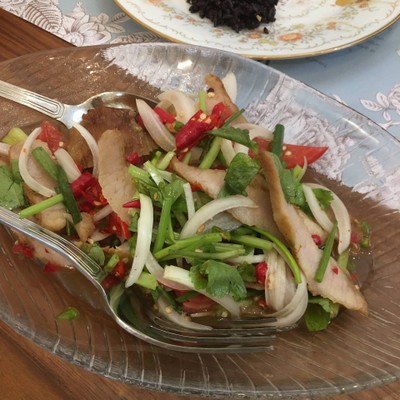 ยำหมูย่าง