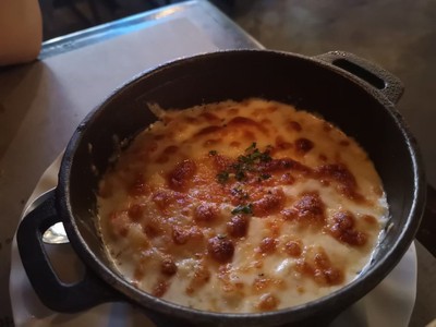 ขากบทอดเนยกระเทียมสไตส์ฝรั่งเศษ