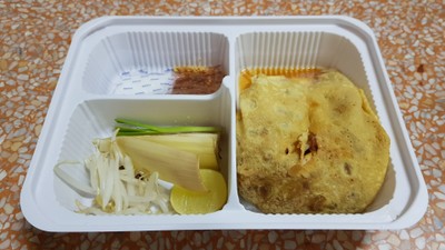 ผัดไทยกุ้งสด