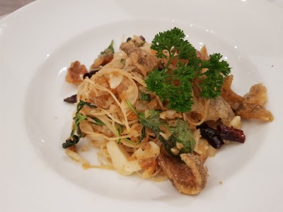 อาหาร หรือ เครื่องดื่ม