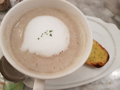 ซุปครีมเห็ดทรัฟเฟิล