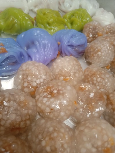 สาคูไส้หมูและข้าวเกรียบปากหม้อ