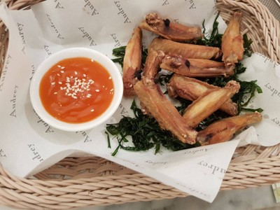 ปีกไก่ทอดเกลือ