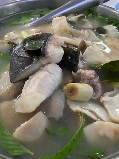Clear Tom Yum Soup With Fish