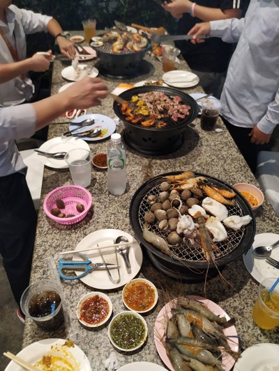 อาหาร หรือ เครื่องดื่ม