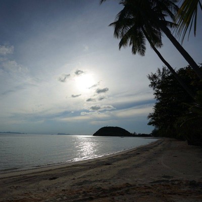 สระว่ายน้ำ/ชายหาด