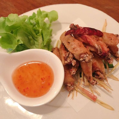 ไก่ทอดสมุนไพร