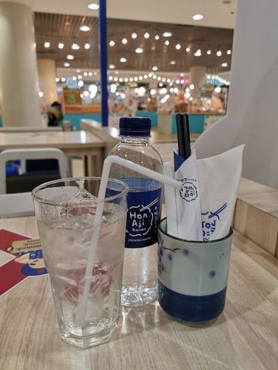 อาหาร หรือ เครื่องดื่ม