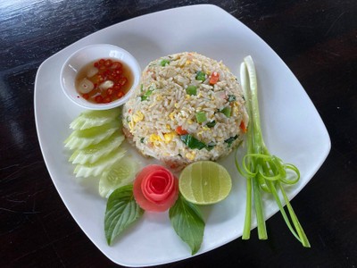 ข้าวผัดหมู