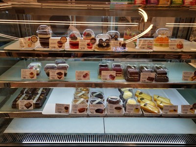 อาหาร หรือ เครื่องดื่ม