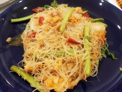 หมี่ผัดกระเฉด