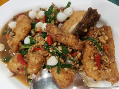 เนื้อปลาผัดเจ้าสั่ว
