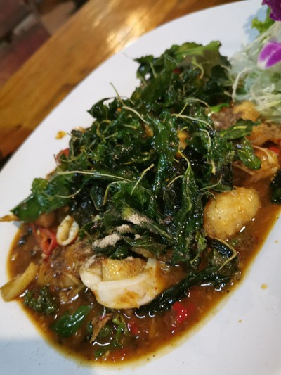 ผัดฉ่าทะเล